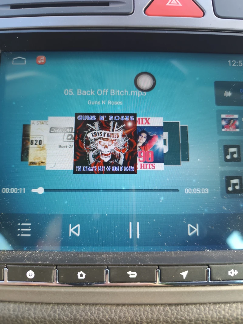 VW Tiguan, снимка 6 - Автомобили и джипове - 52827130