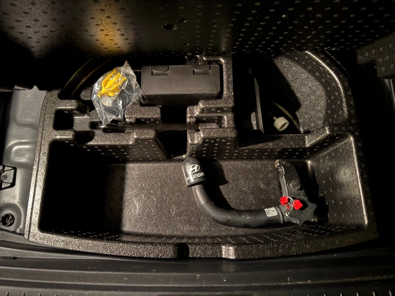 Hyundai Kona Facelift / 64kWh / Trend, снимка 17 - Автомобили и джипове - 53460196