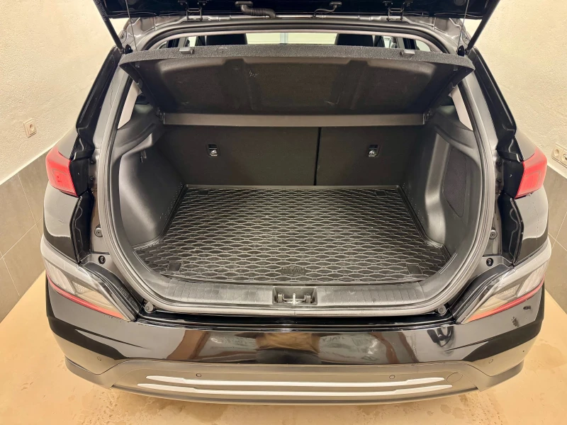 Hyundai Kona Facelift / 64kWh / Trend, снимка 16 - Автомобили и джипове - 53369050