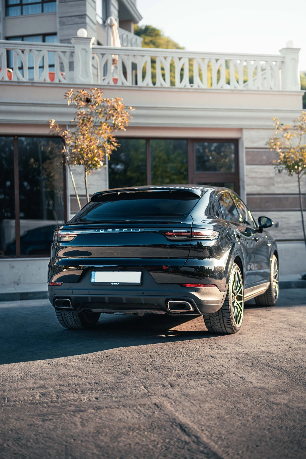 Porsche Cayenne Coupe E-Hybrid  - изображение 4