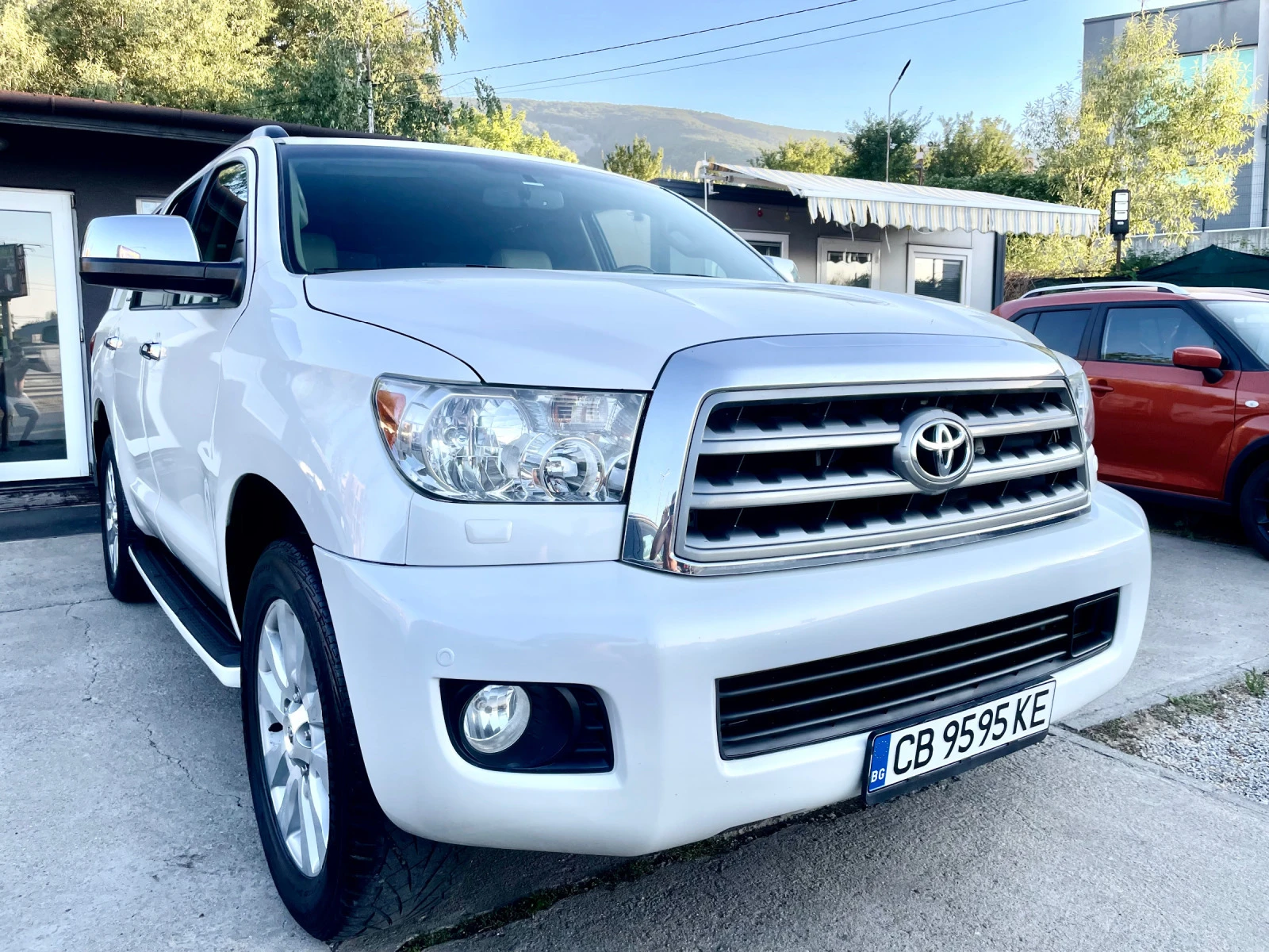 Toyota Sequoia 5.7-HEMI-PLATINUM НАЛИЧНА !!! - изображение 7