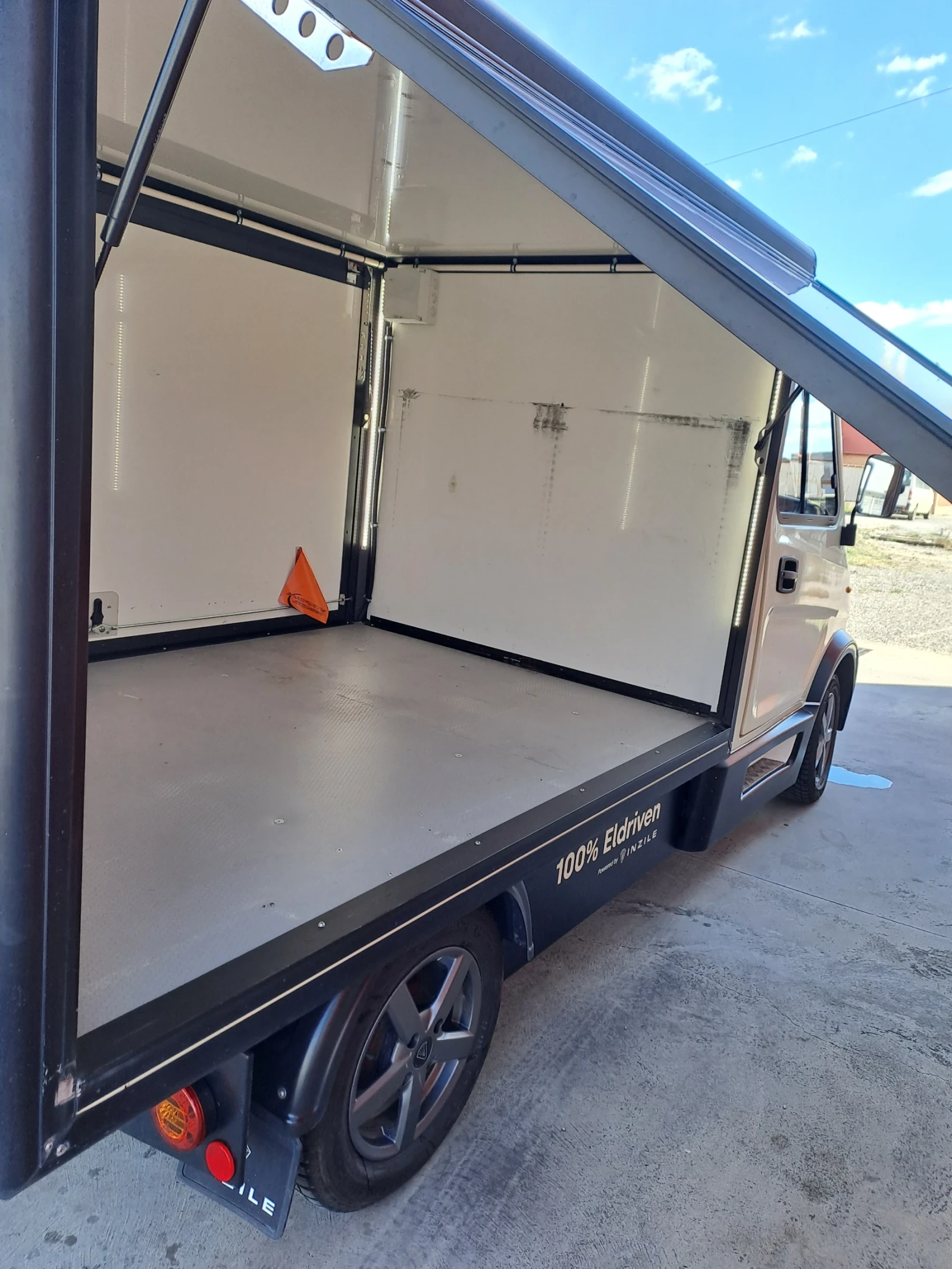 Iveco Massive Inzile електрически товарен автомобил  - изображение 9