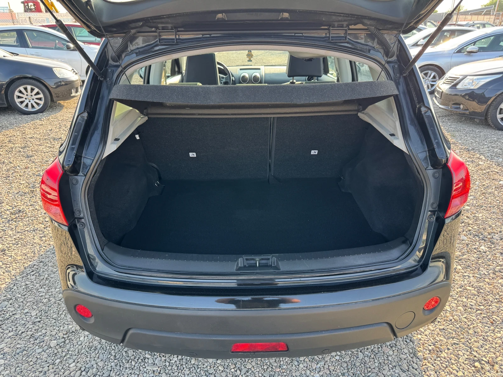 Nissan Qashqai АВТОМАТИК/4Х4/2.0dci/КОЖА/  - изображение 5