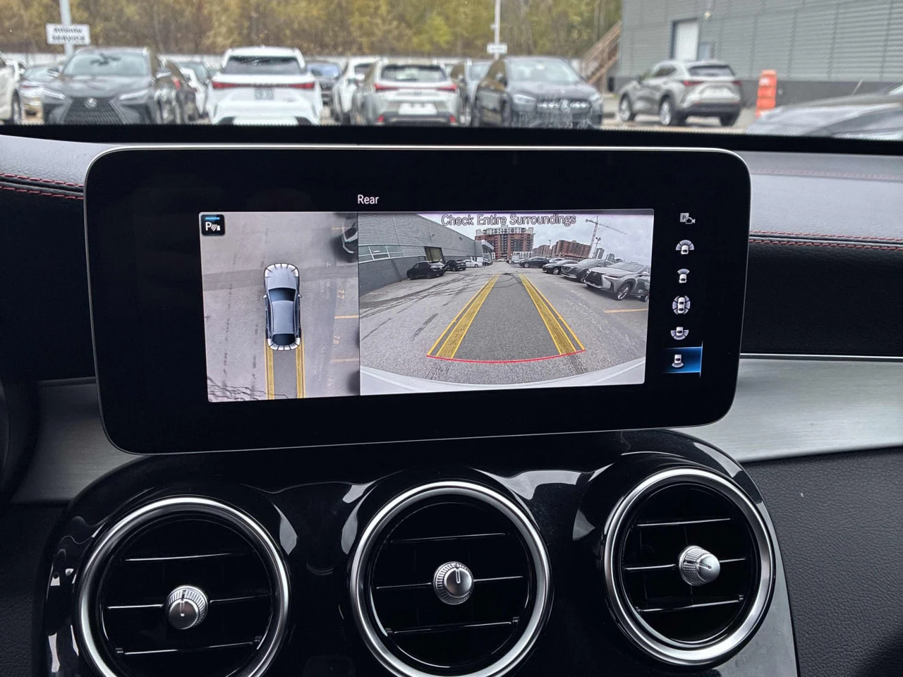 Mercedes-Benz GLC 43 AMG * АВТО КРЕДИТ* ЦЕНА ДО БГ * Сервизна история *  - изображение 10