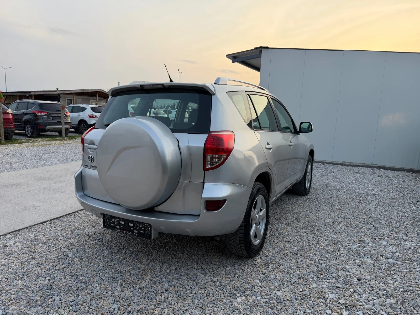 Toyota Rav4 2.2d 136kc.D4D 4x4 , снимка 4 - Автомобили и джипове - 53890328