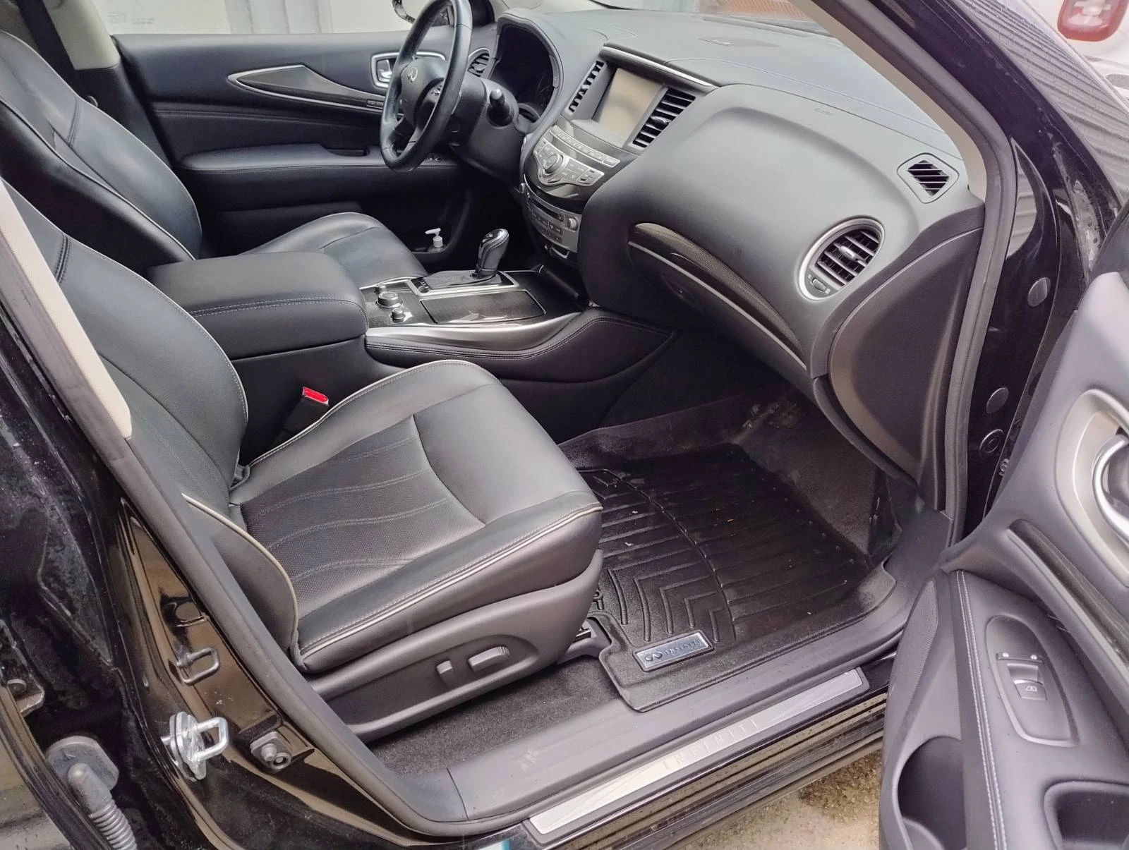 Infiniti QX60 3.5 V6, снимка 9 - Автомобили и джипове - 53970045