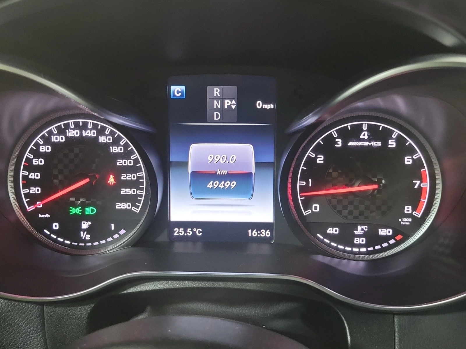 Mercedes-Benz GLC 43 AMG * * CARFAX * * АВТО КРЕДИТ * * , снимка 8 - Автомобили и джипове - 54840903