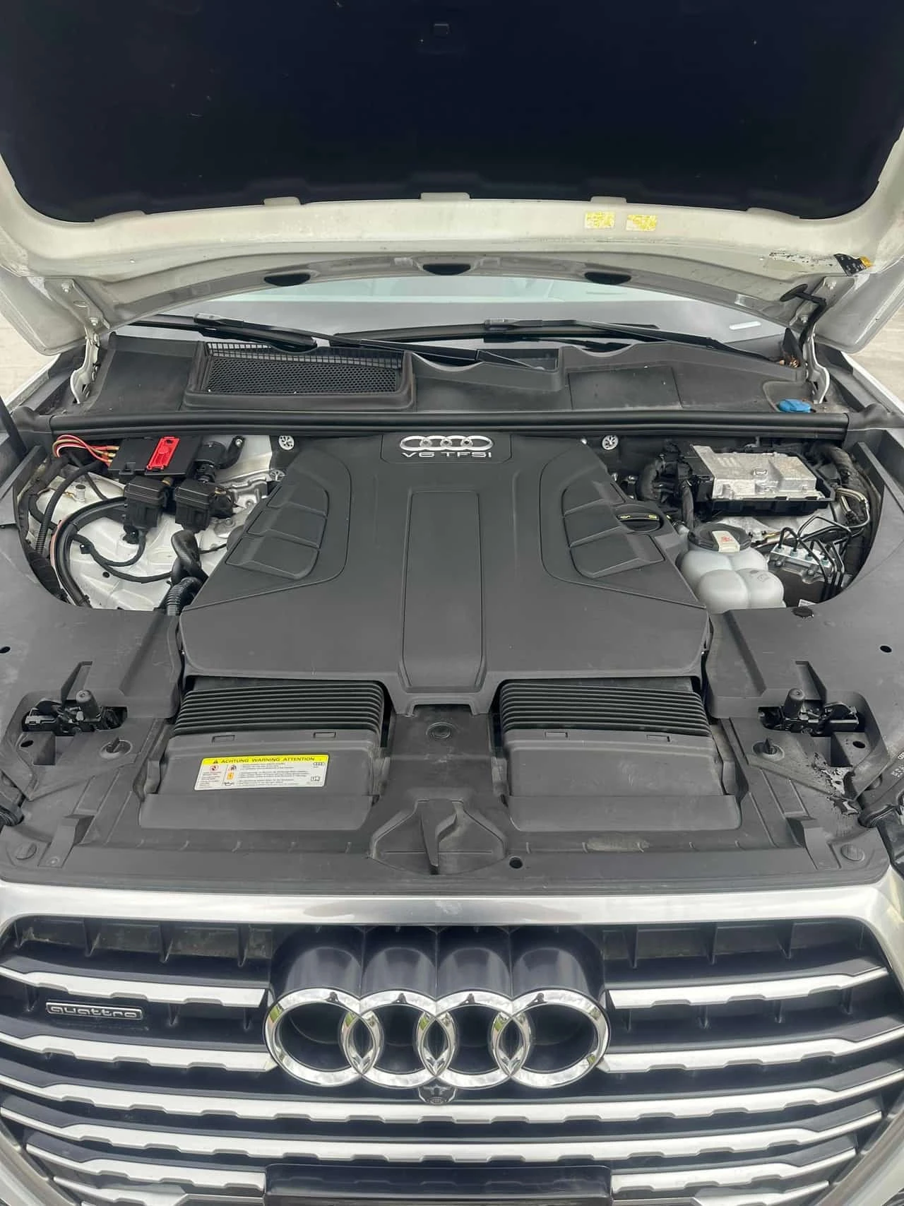 Audi Q7 * 3.0T TECHNIK S-LINE* DISTRONIC* ОБДУХВАНЕ* , снимка 11 - Автомобили и джипове - 55743547