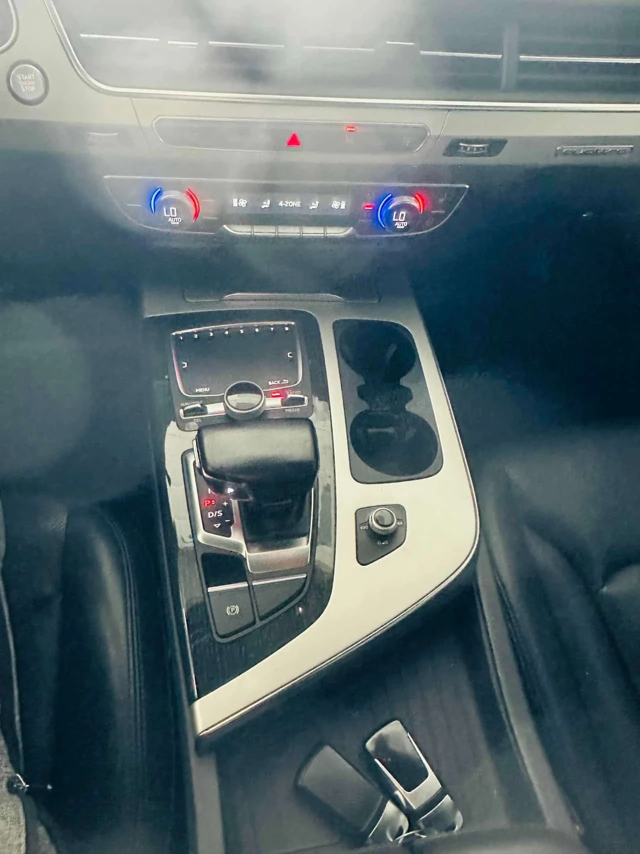 Audi Q7 * 3.0T TECHNIK S-LINE* DISTRONIC* ОБДУХВАНЕ* , снимка 9 - Автомобили и джипове - 55743547