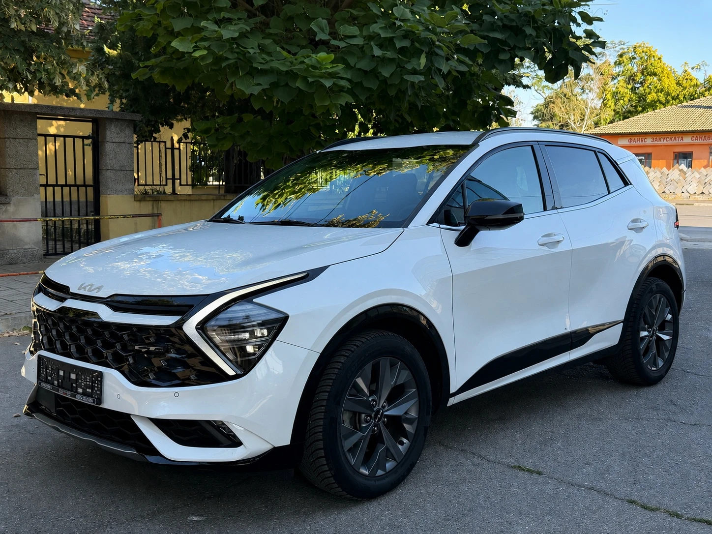 Kia Sportage 1.6HEV/230к.с/GT-LINE/ПОДГРЕВ/КАМЕРА/EURO6