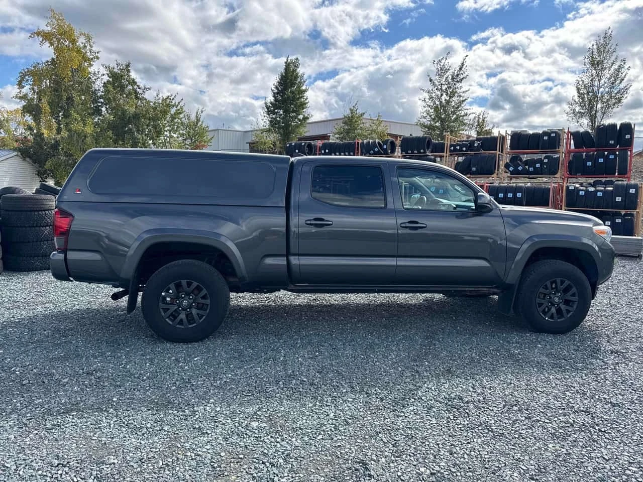 Toyota Tacoma * 4x4 Double Cab Auto* АВТОКРЕДИТ* , снимка 3 - Автомобили и джипове - 56193353