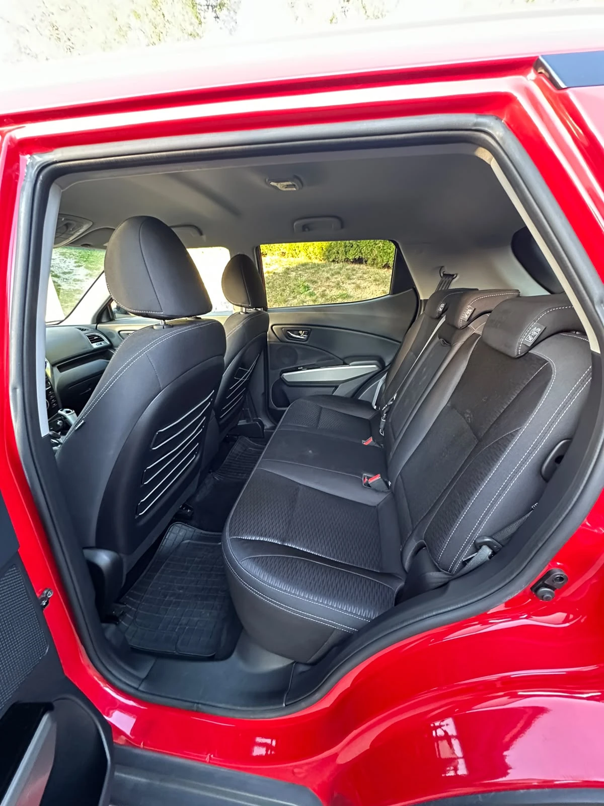 SsangYong Tivoli, снимка 6 - Автомобили и джипове - 56335278