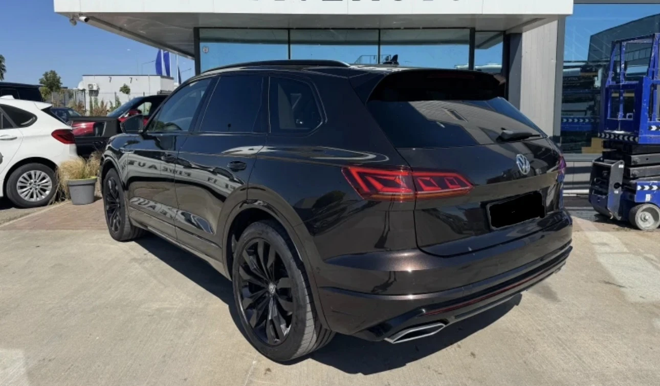 VW Touareg R line , снимка 8 - Автомобили и джипове - 56435767