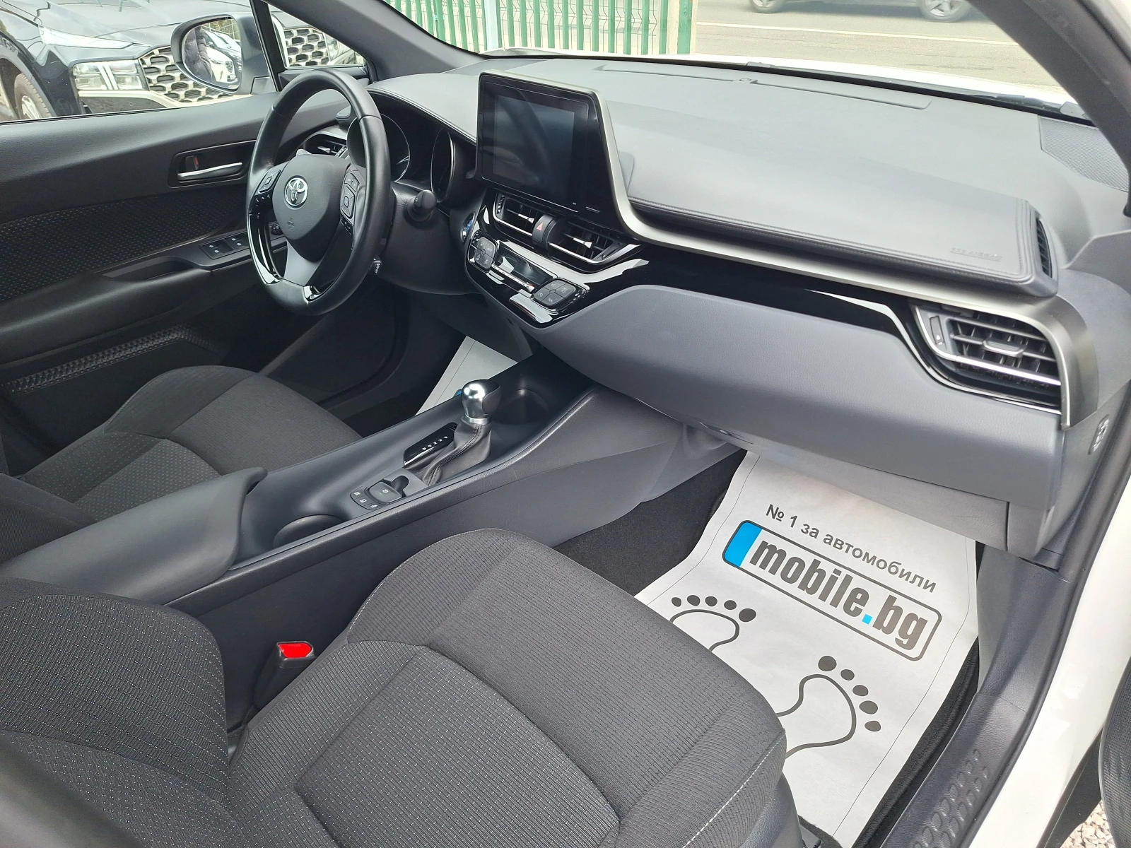 Toyota C-HR 1.8 Hybrid 97000 km!Navi Kamera Full! | Mobile.bg � ����������� 12