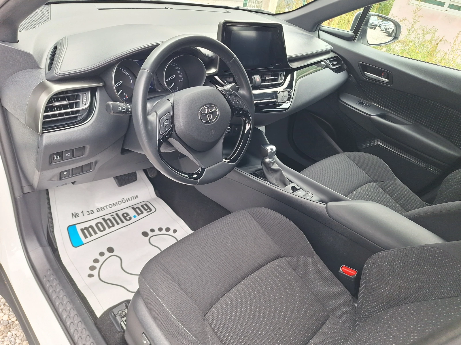 Toyota C-HR 1.8 Hybrid 97000 km!Navi Kamera Full! | Mobile.bg � ����������� 10