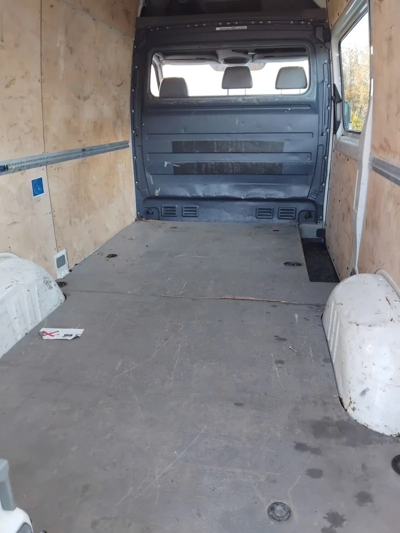 VW Crafter, снимка 15 - Бусове и автобуси - 53243745