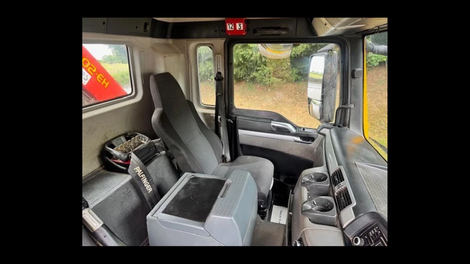 Volvo Fm TGS 32.400 E6 8x4 - изображение 9