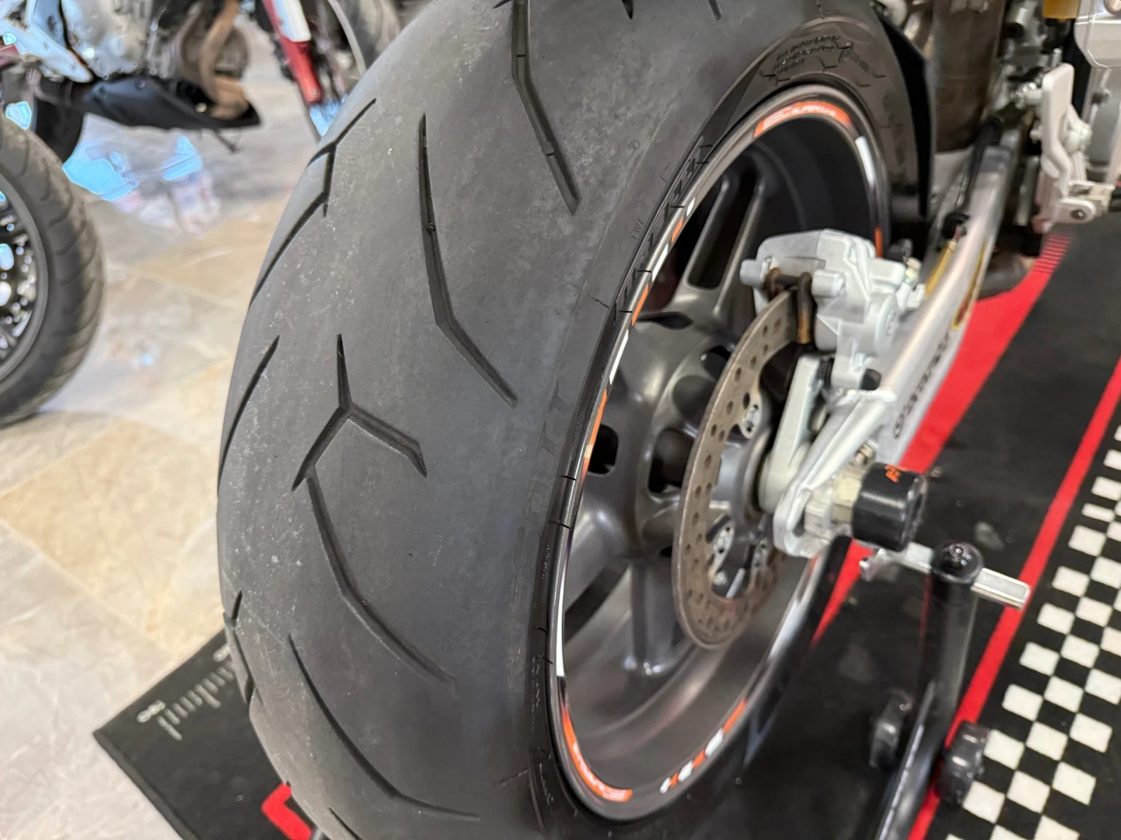 Ktm Duke DUKE 990 - изображение 8
