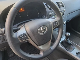 Toyota Avensis 1.8i-112000км., снимка 11