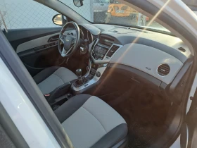 Chevrolet Cruze 1, 8 БЕНЗИН/ГАЗ, снимка 11