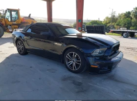 ������ Ford Mustang