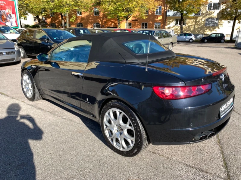 Alfa Romeo Spider Germany* Exclusive* 3.2 V6 Q4 Exclusive* 18&#34;* , снимка 13 - Автомобили и джипове - 47554321