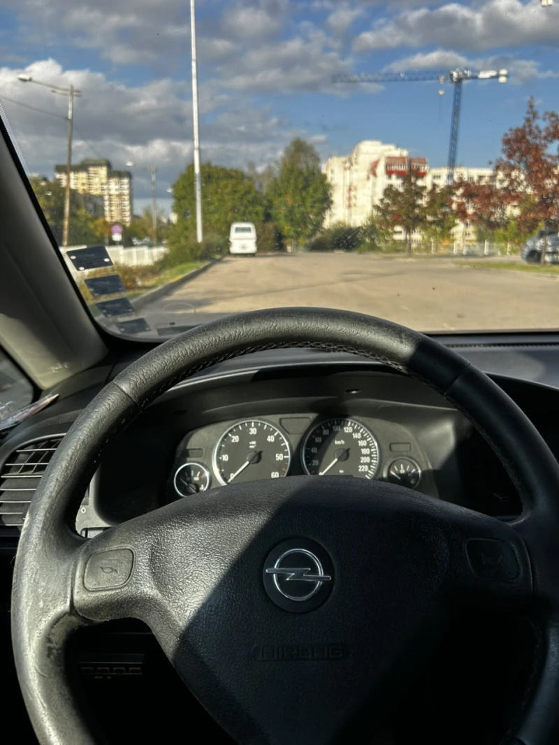 Opel Zafira, снимка 9 - Автомобили и джипове - 47564520