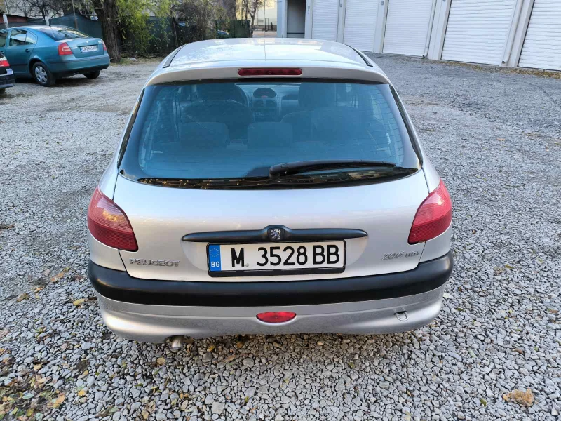 Peugeot 206 1.4 HDI, снимка 3 - Автомобили и джипове - 48086457