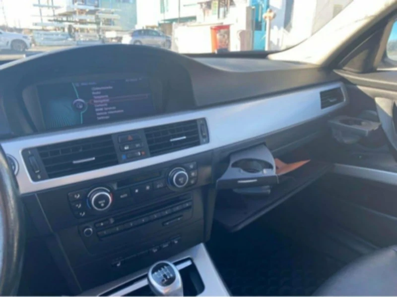 BMW 320 X drive , снимка 9 - Автомобили и джипове - 52650818