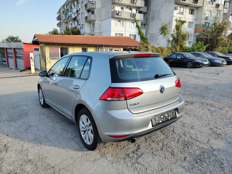 VW Golf, снимка 4 - Автомобили и джипове - 51651518