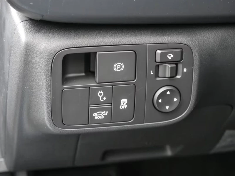 Hyundai Ioniq 6 НОВ!/RWD/228HP/CAM/HUD/NAVI/LED/KLESS/CPLAY/440g, снимка 12 - Автомобили и джипове - 52061958