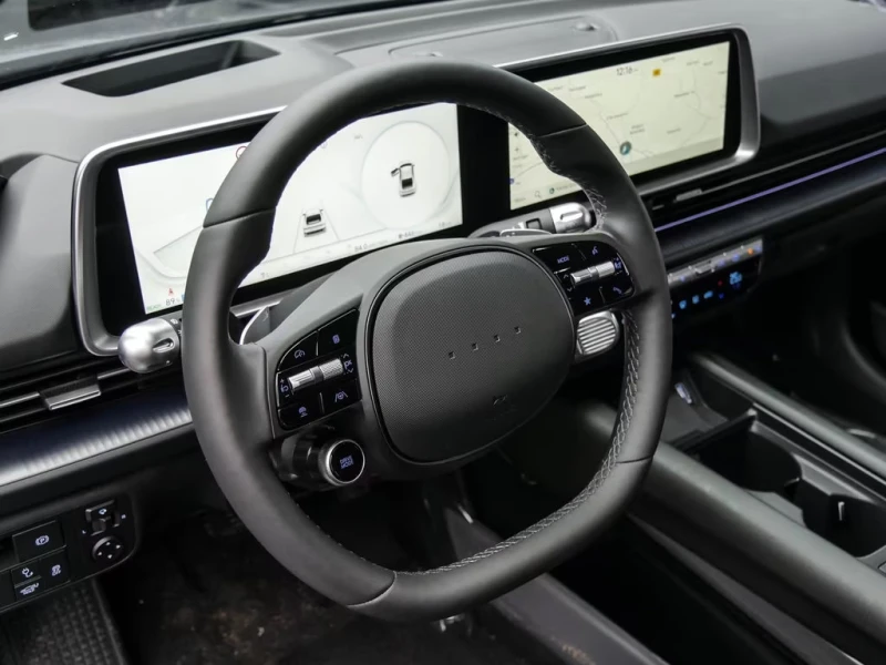 Hyundai Ioniq 6 НОВ!/RWD/228HP/CAM/HUD/NAVI/LED/KLESS/CPLAY/440g, снимка 3 - Автомобили и джипове - 52061958