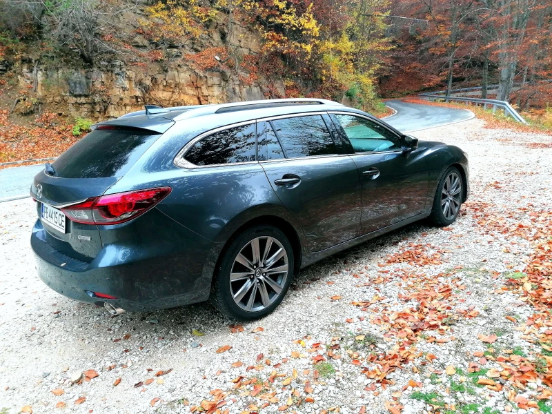 Mazda 6 2.2D Skyactiv 4x4, снимка 4 - Автомобили и джипове - 52323634