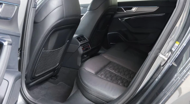 Audi Rs6 Avant Quattro 4.0 TFSI, снимка 8 - Автомобили и джипове - 52681041
