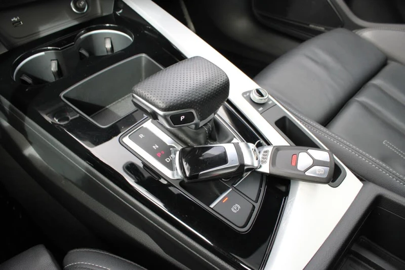 Audi A5 45 TFSI Prestige S-Line * CARFAX* (ЦЕНА ДО БГ), снимка 12 - Автомобили и джипове - 52690506