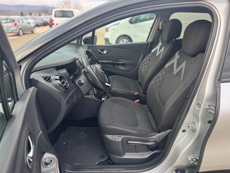 Renault Captur 1.2i AVTOMAT CAMERA NAVI TOP, снимка 10 - Автомобили и джипове - 53358589