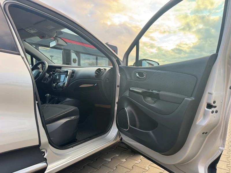 Renault Captur 1.2i AVTOMAT CAMERA NAVI TOP, снимка 13 - Автомобили и джипове - 53358589