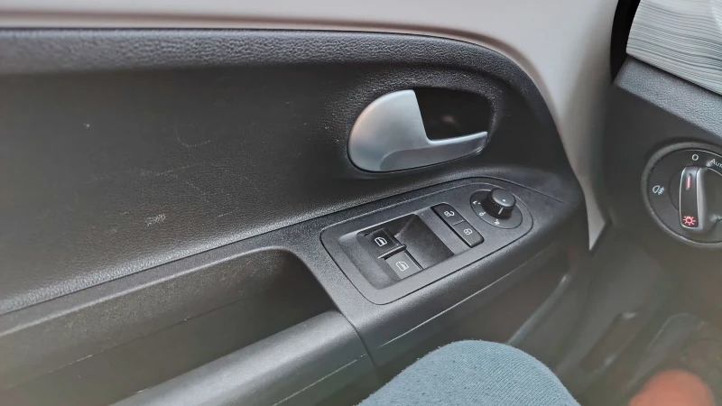 Seat Mii Електрически 36.8kwh, снимка 17 - Автомобили и джипове - 53404337