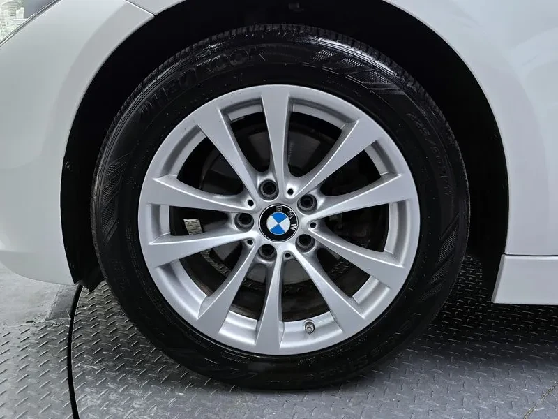 BMW 320 D, снимка 4 - Автомобили и джипове - 55884701