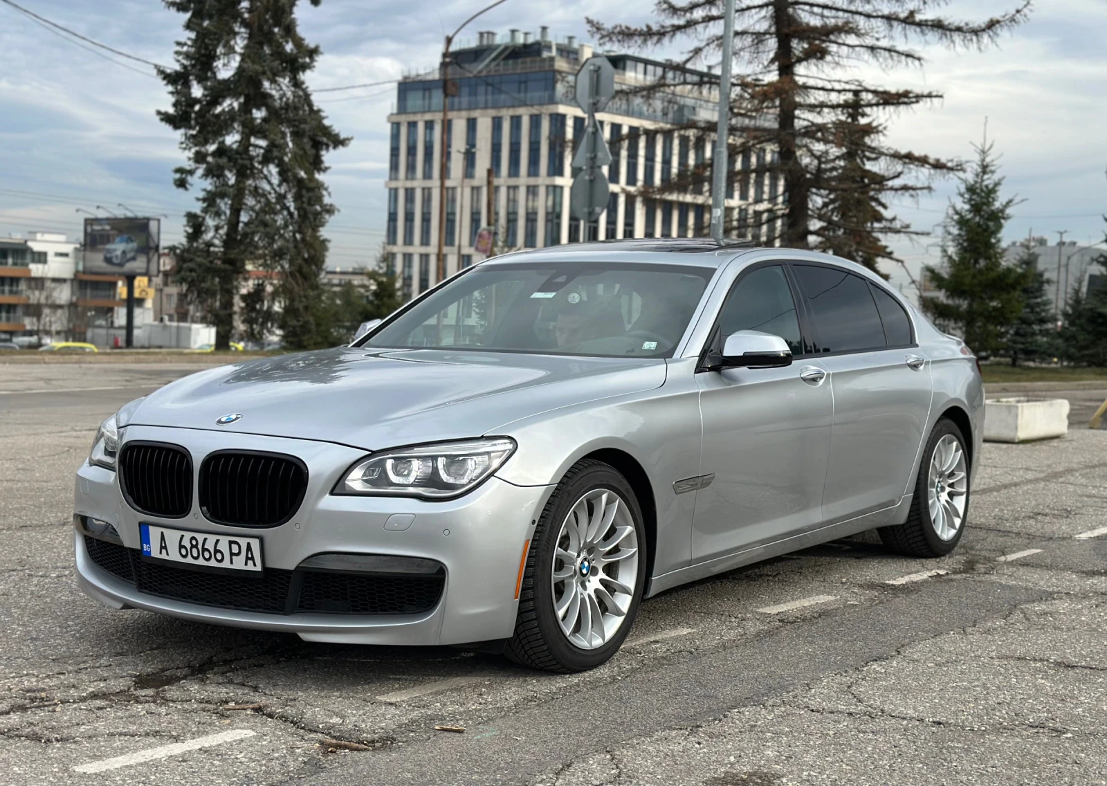 BMW 740 Li - изображение 2