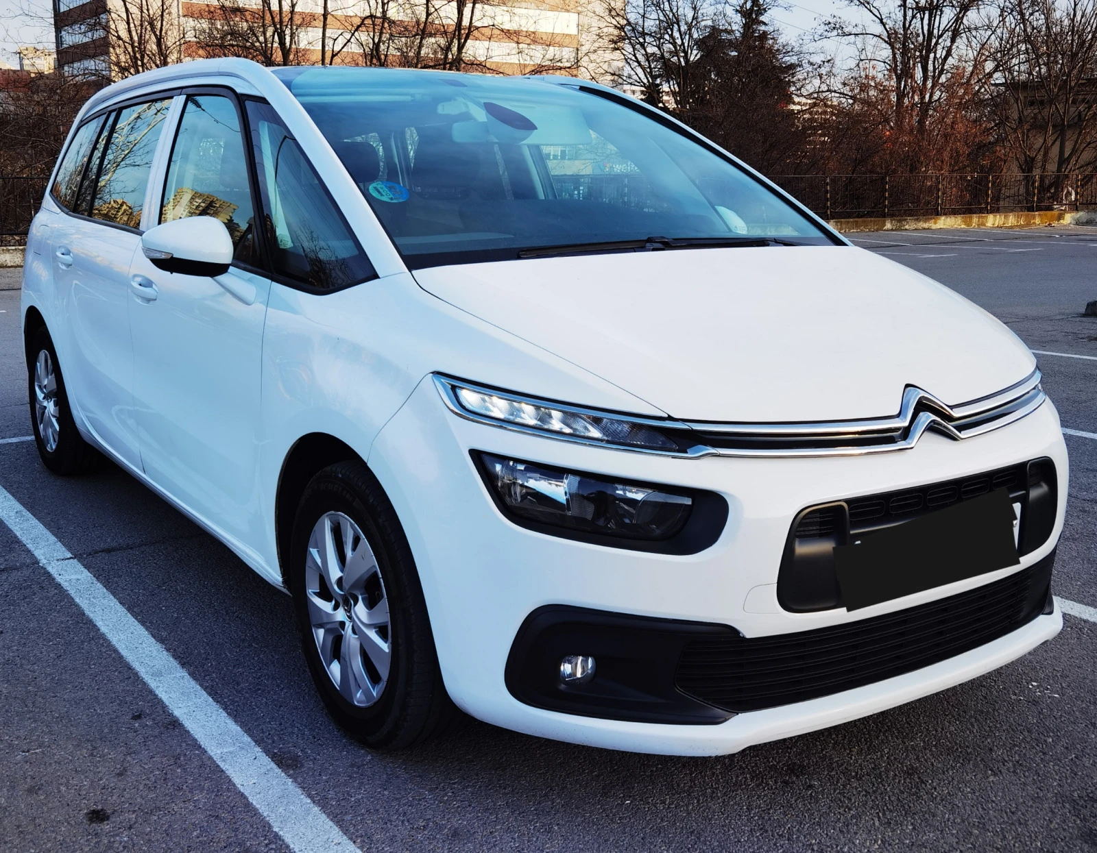 Citroen Grand C4 Picasso 1.2 LPG - изображение 2