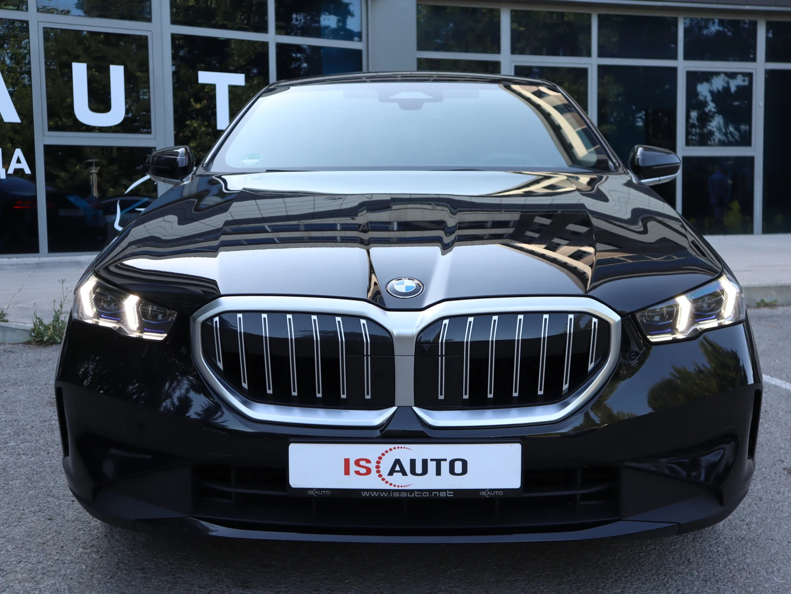 BMW 520 i/Harman Kardon/HuD/360Камера/3D View - изображение 3