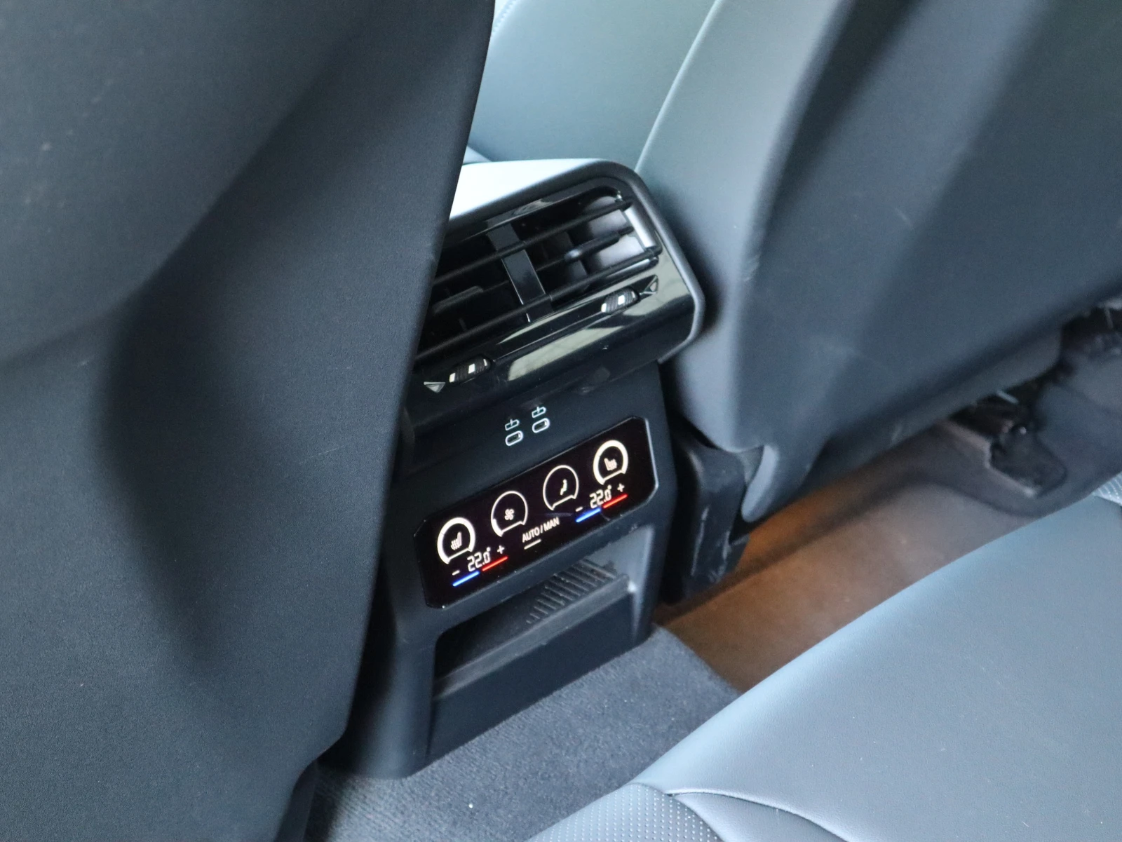 BMW 520 i/Harman Kardon/HuD/360/3D View | Mobile.bg   14