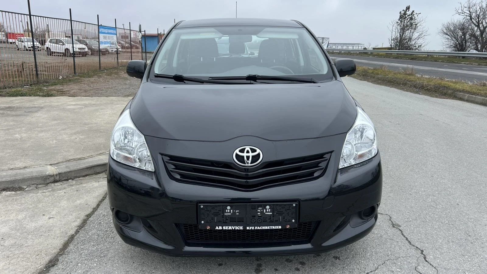 Toyota Verso 1.6 | Mobile.bg — изображение 1