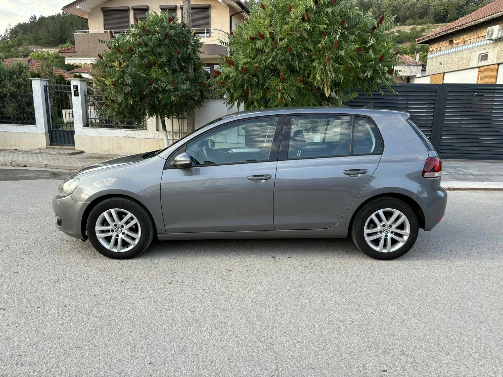 VW Golf 2.0TDI 140КС  - изображение 7