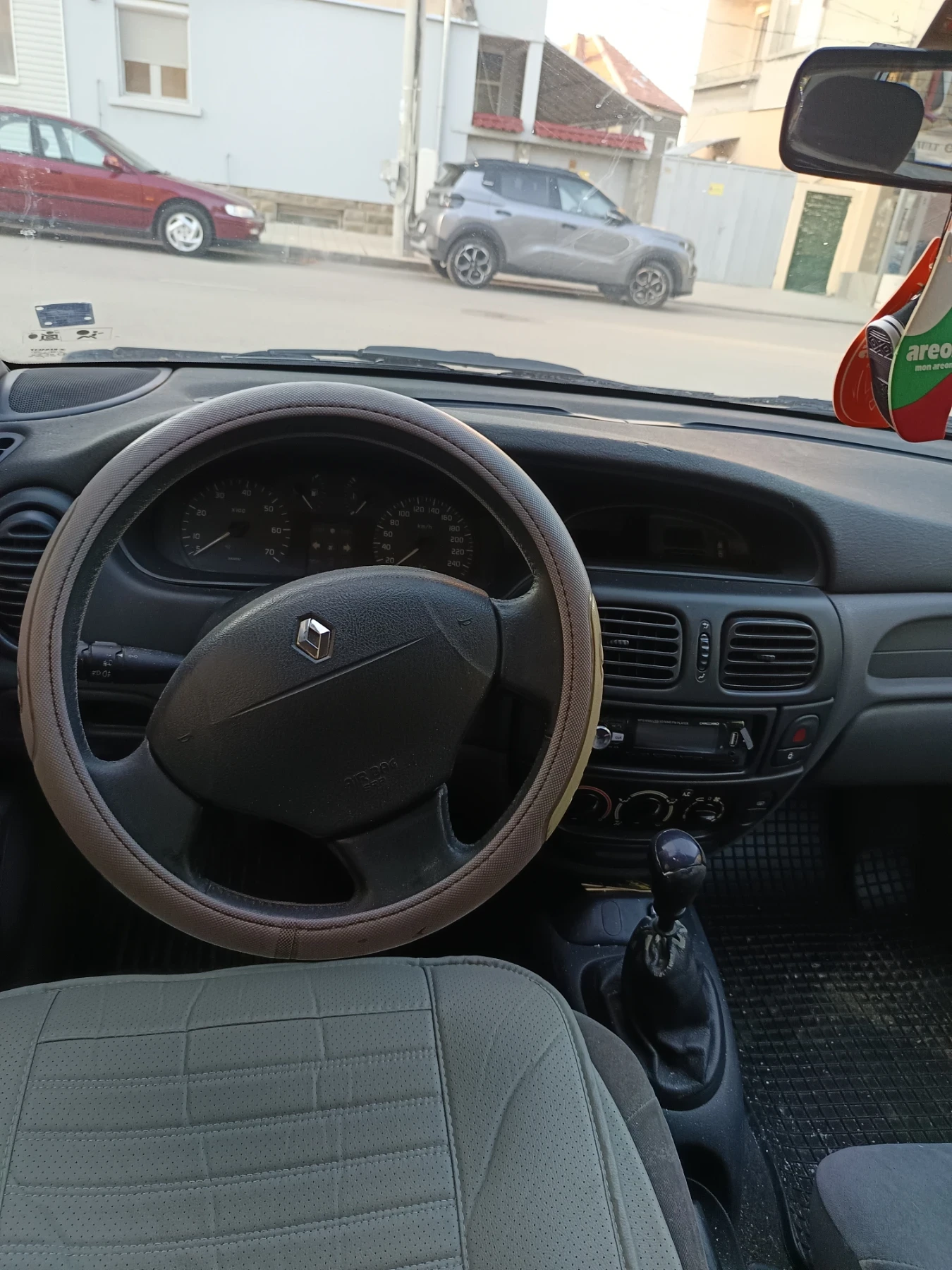 Renault Megane 1.9 TDI 2001г. - изображение 3