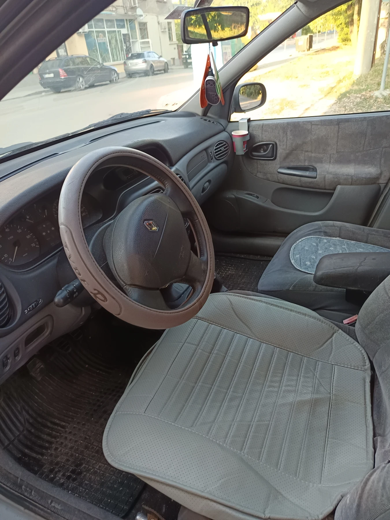 Renault Megane 1.9 TDI 2001г. - изображение 5