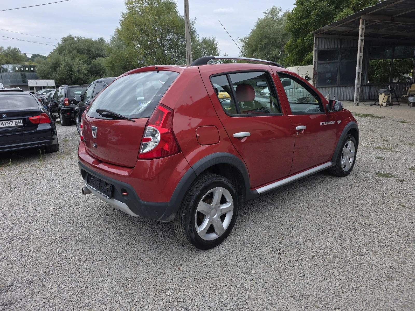 Dacia Sandero 1.6i - изображение 3