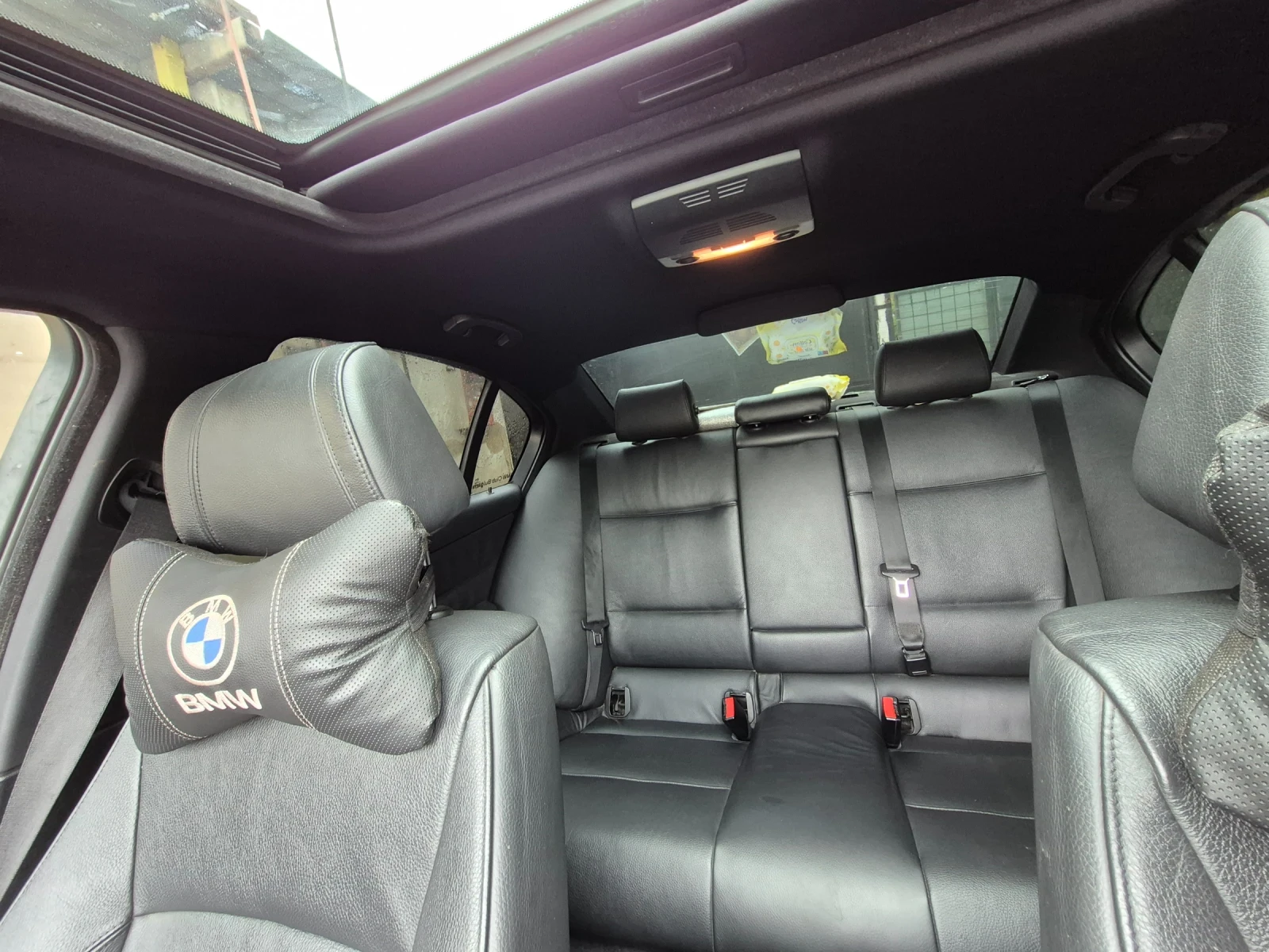 BMW 335  - изображение 6