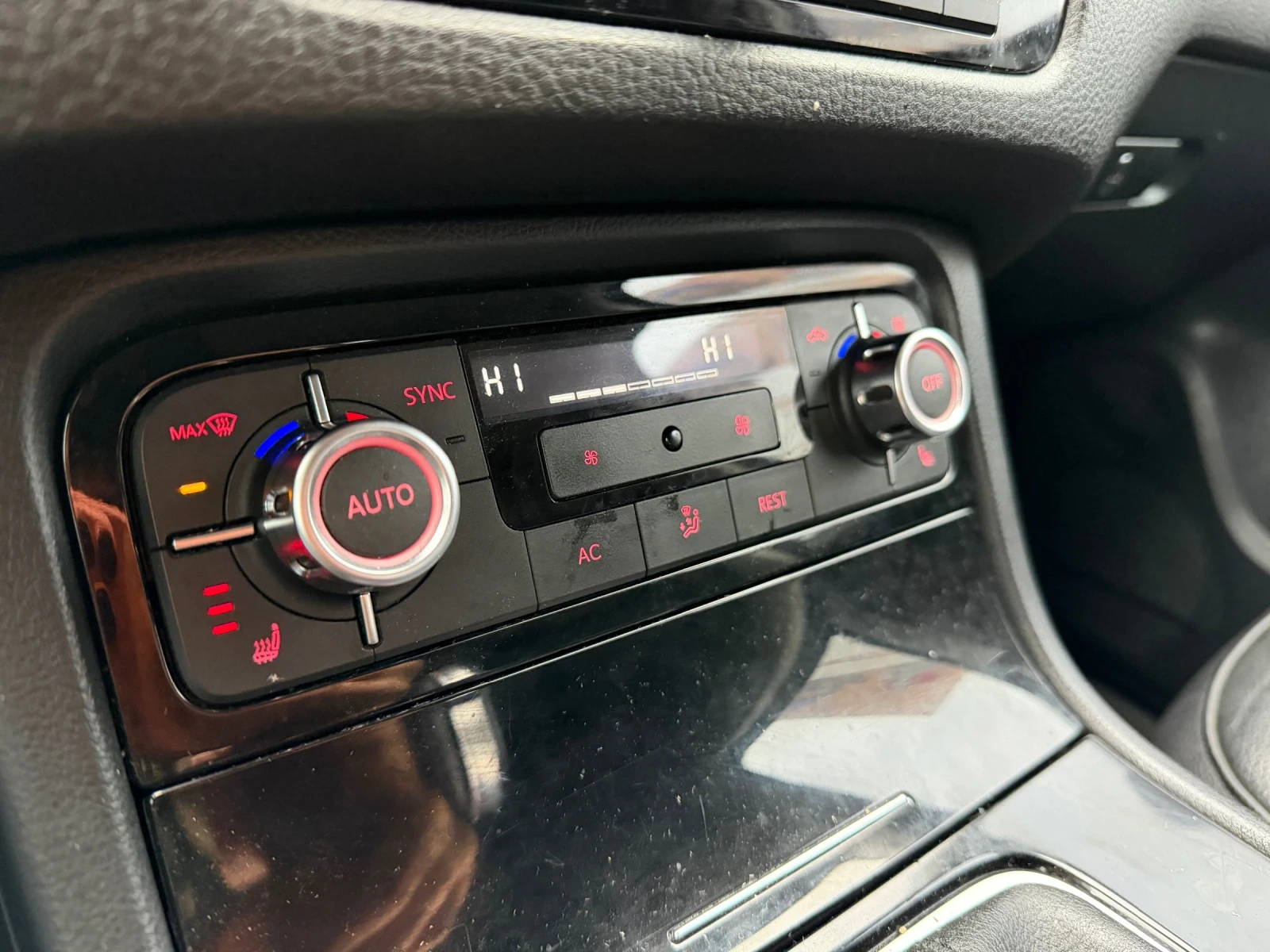 VW Touareg НА* ПРУЖИНИ* 3.0TDI* 245кс, снимка 13 - Автомобили и джипове - 53623267